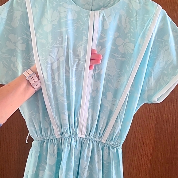 Periwinkle Dresses & Skirts - Women's vintage dress. Periwinkle, size 16. Cotton /Polyester